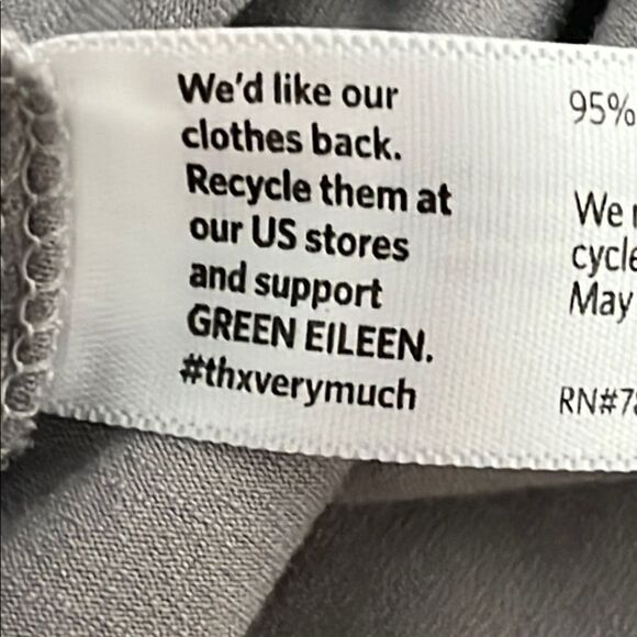 Eileen Fisher Gray Relaxed Tunic Top. NWOT SZ M - Picture 9 of 9